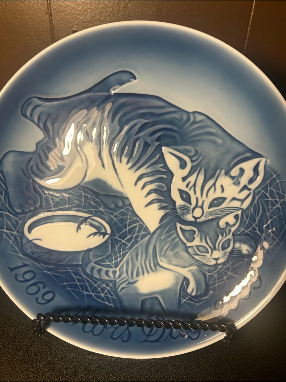 B & G 9 inch 1969 Mars Dag. 2009 Jubilee Mother's Day Plate Blue & White